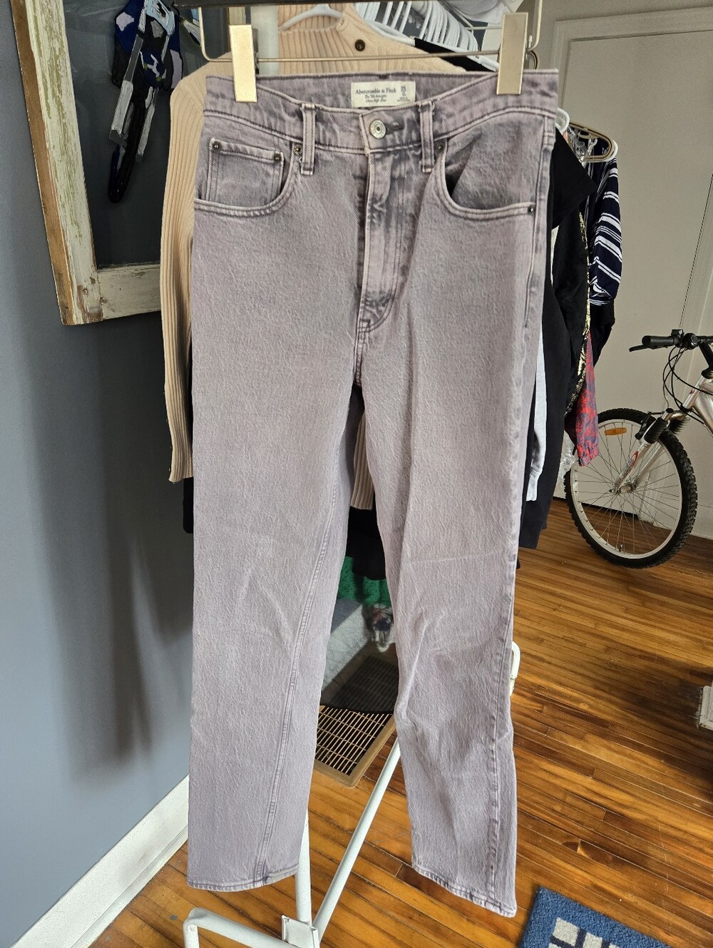Abercrombie Light Grey Ultra High Rise 90s Straight Jean Long